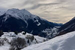 Montagne enneigée Oisans